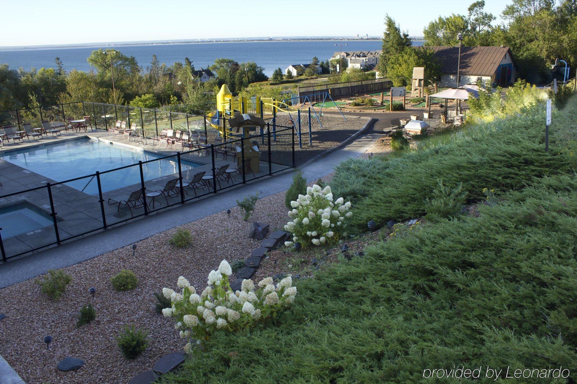 Edgewater Waterpark Hotel Duluth Exterior photo